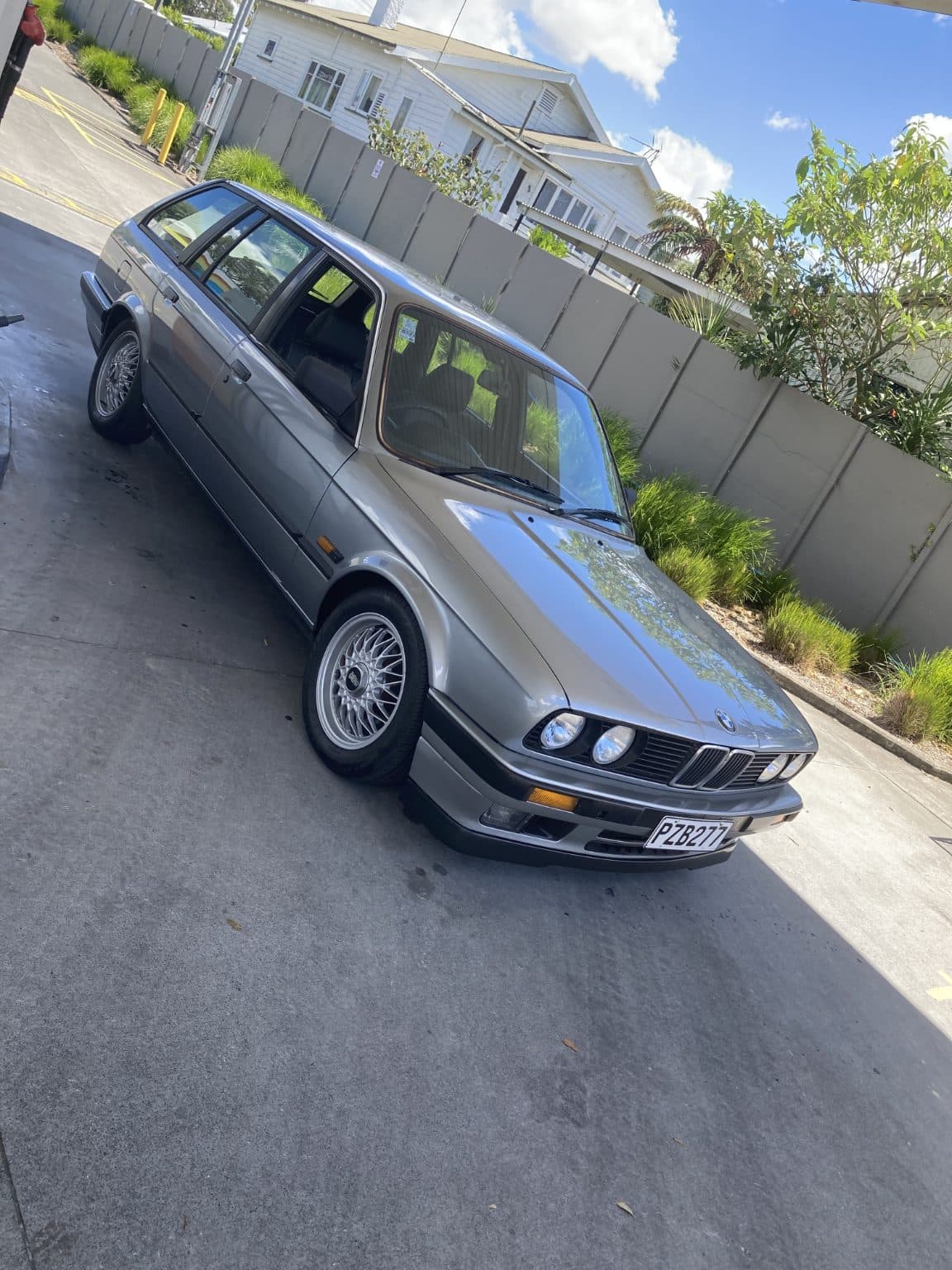 1988 BMW 3 Series E30 320i