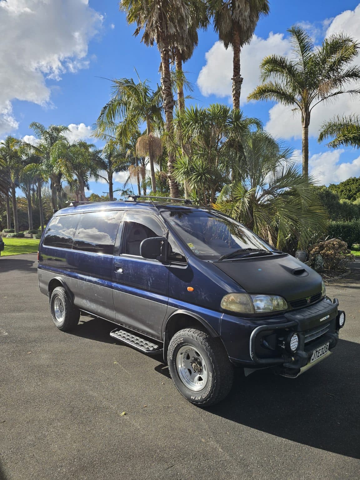 1995 Mitsubishi Delica