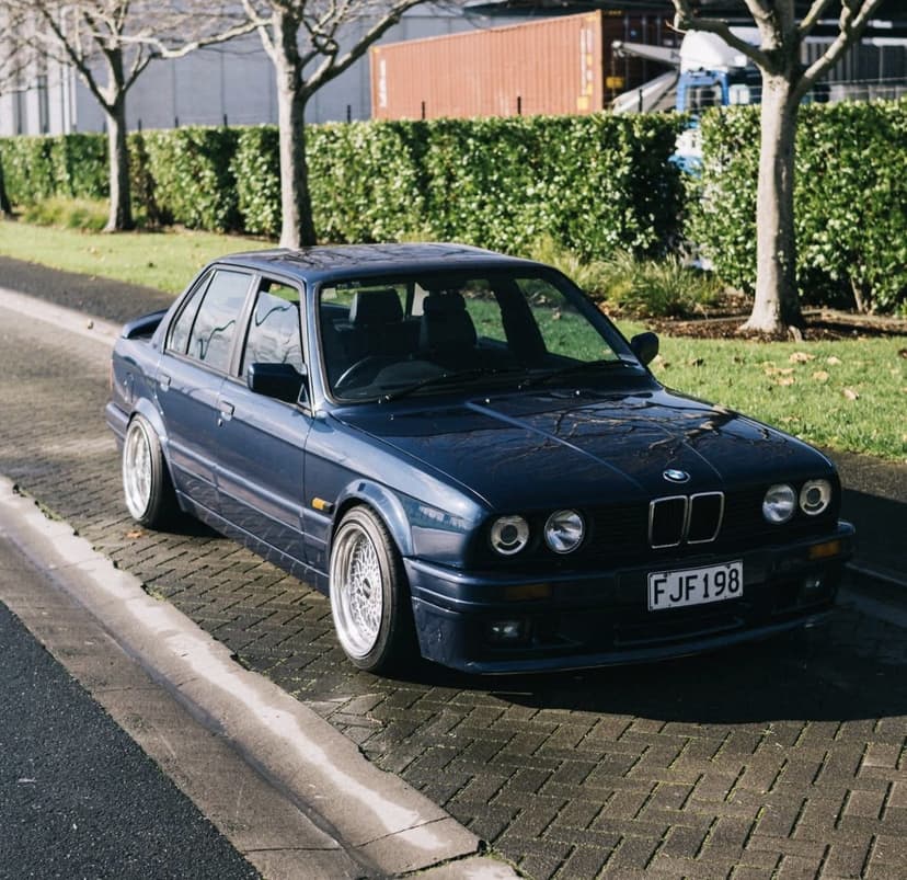 1990 BMW 325i