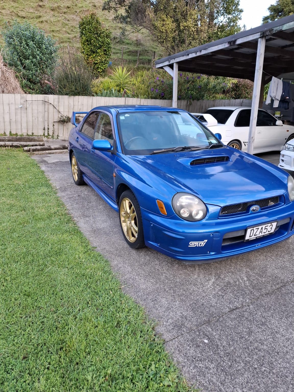2001 Subaru Impreza WRX STI Prodrive Edition GDB 4 -door sedan･WRX STi･DOHC･給気 intercooler attaching turbo･常4WD･6 manual変 speed machine･ air conditioner･
 anti lock brake system･ front17 type rear17 type brake