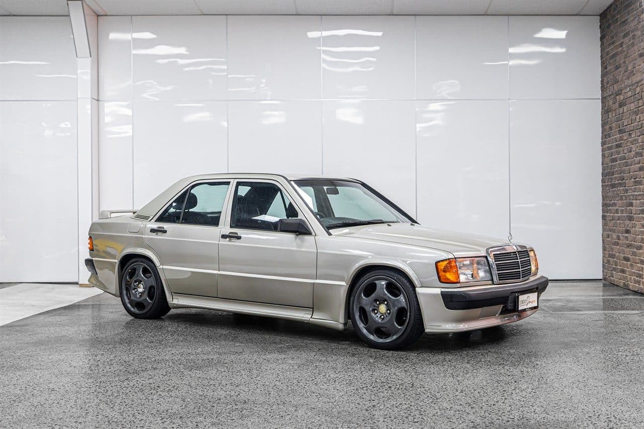 Mercedes-Benz 190E