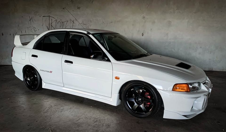 1996 Mitsubishi Evolution IV RS