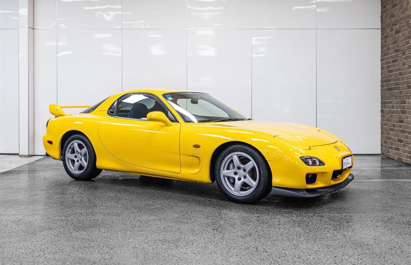 2001 Mazda RX7 - Sunburst Yellow FD3S