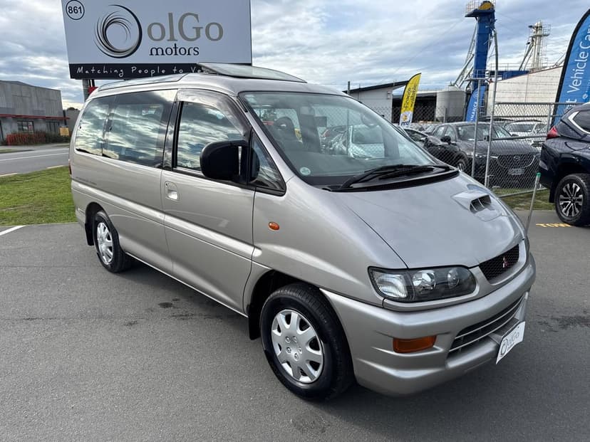 1998 Mitsubishi Delica