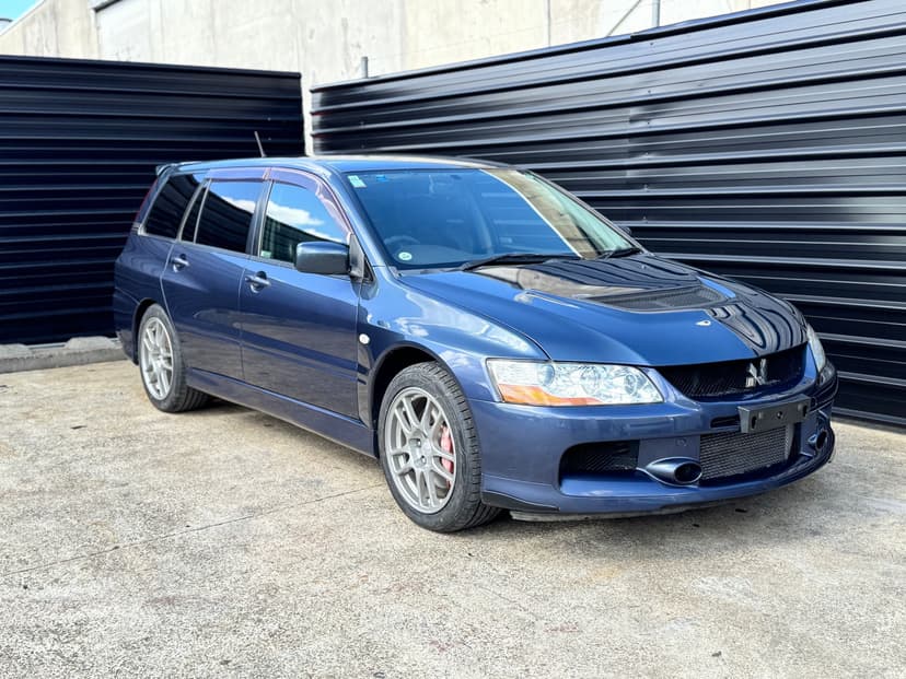 2005 Mitsubishi Lancer CT9W Evolution 9 Wagon (Blue/Grey)