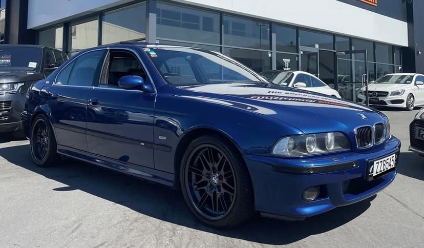2001 BMW 5 Series E39 M5 Sedan