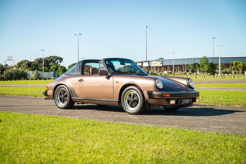 1982 Porsche 911 Carrera SC Targa CARRERA