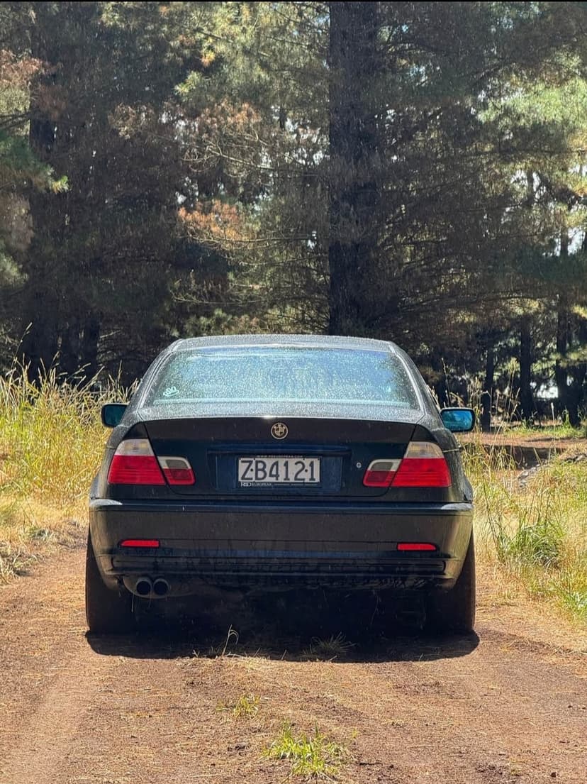 2000 BMW 323CI